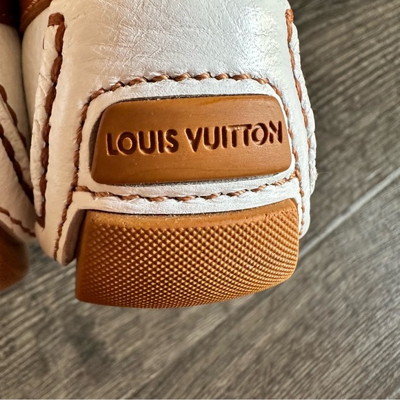 Size 37.5 LOUIS VUITTON WHITE BROWN LOAFERS - Picture 13 of 17